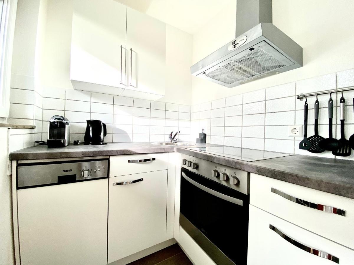Top-Apartment Mit Parkplatz Und Balkon Reutlingen Extérieur photo